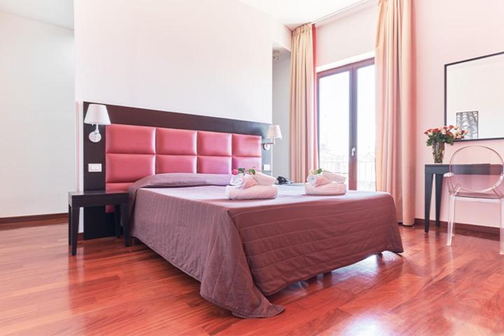 מילאצו La Chicca Palace Hotel מראה חיצוני תמונה