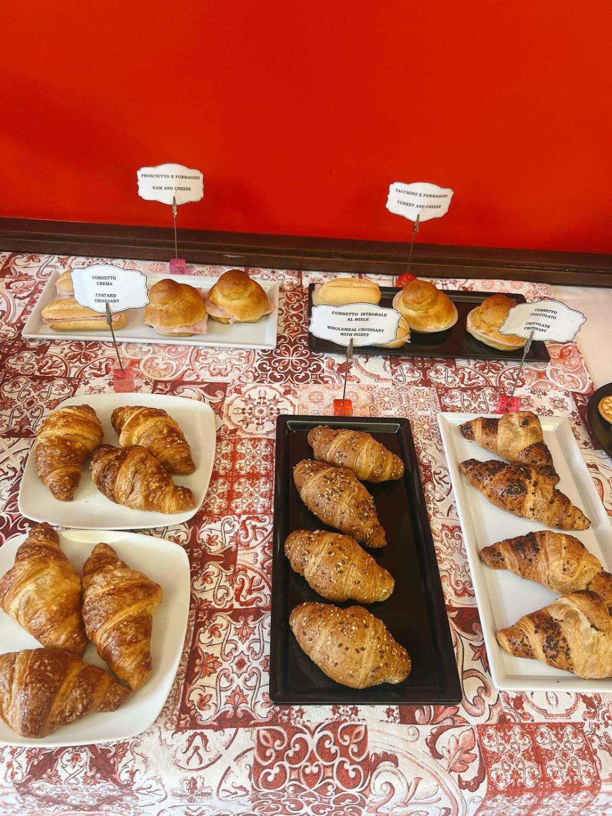 מילאצו La Chicca Palace Hotel מראה חיצוני תמונה